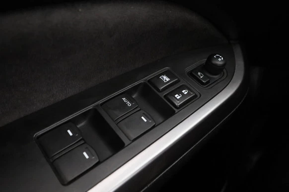 Suzuki Vitara - Afbeelding 18 van 30