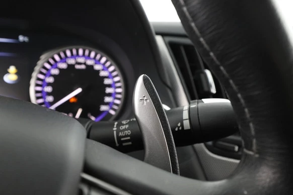 Infiniti Q - Afbeelding 14 van 30