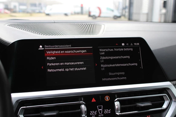 BMW M4 - Afbeelding 27 van 30