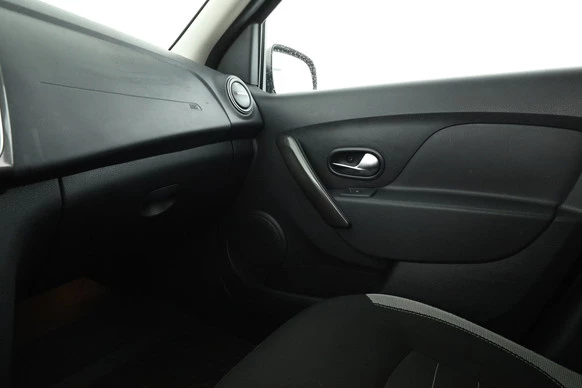 Dacia Logan - Afbeelding 21 van 30
