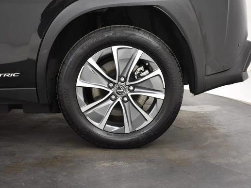 Lexus UX - Afbeelding 18 van 30