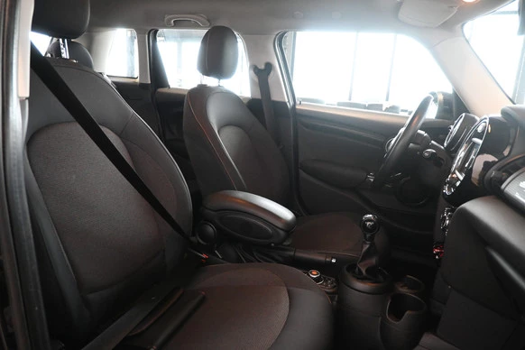 MINI Cooper - Afbeelding 16 van 30