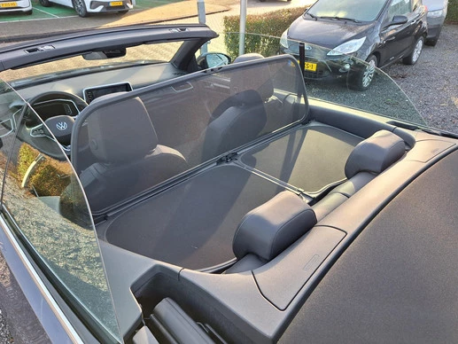 Volkswagen T-Roc - Afbeelding 15 van 30