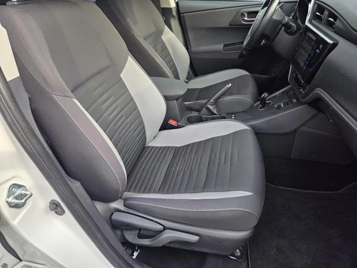 Toyota Auris - Afbeelding 12 van 30