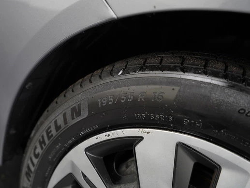 Peugeot 208 - Afbeelding 28 van 30