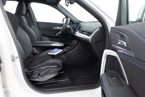 BMW iX1 - Afbeelding 8 van 30