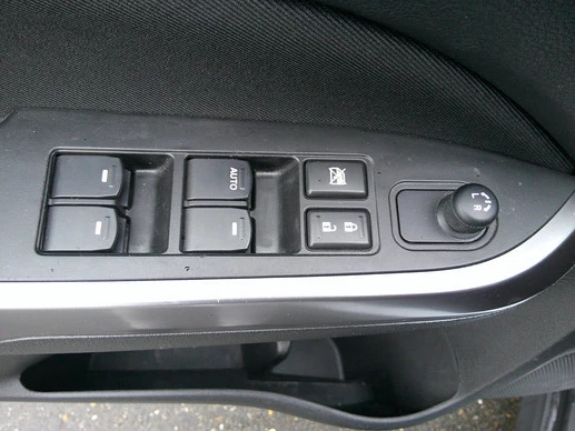 Suzuki Vitara - Afbeelding 14 van 25