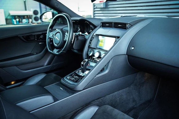 Jaguar F-Type - Afbeelding 12 van 30