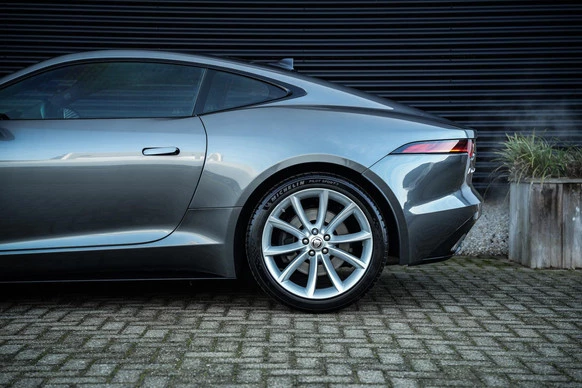 Jaguar F-Type - Afbeelding 16 van 30