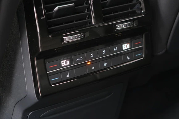 Volkswagen Touareg - Afbeelding 23 van 30