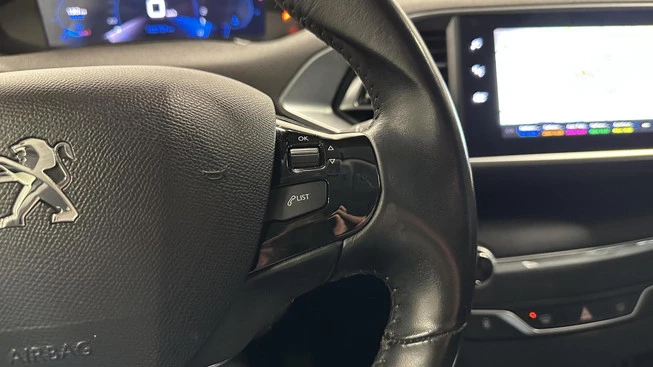 Peugeot 308 - Afbeelding 28 van 30