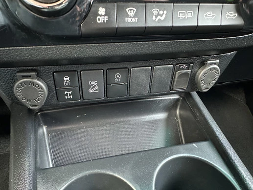 Toyota Hilux - Afbeelding 17 van 22