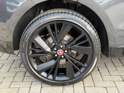 Jaguar F-PACE - Afbeelding 29 van 30