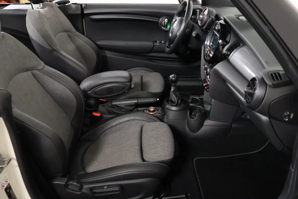 MINI Cooper Cabrio - Afbeelding 14 van 24