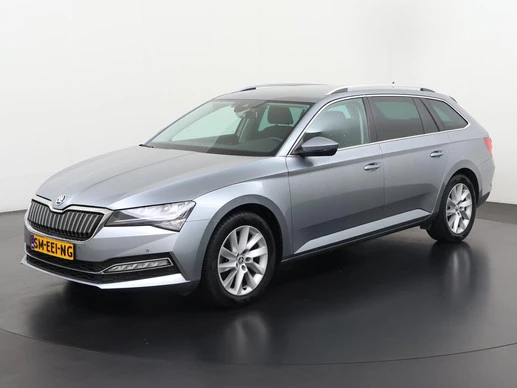 Škoda Superb - Afbeelding 1 van 30