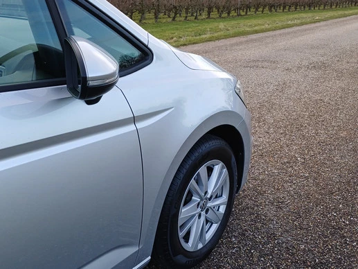 Volkswagen Touran - Afbeelding 21 van 30