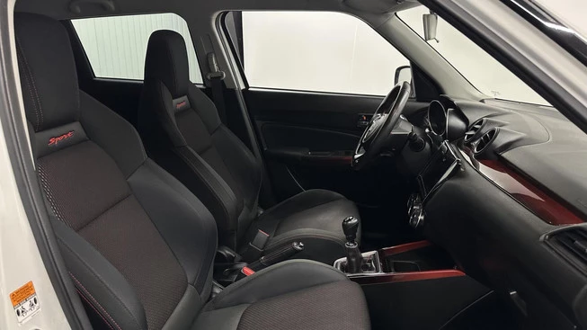 Suzuki Swift - Afbeelding 4 van 30