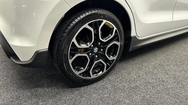 Suzuki Swift - Afbeelding 15 van 30