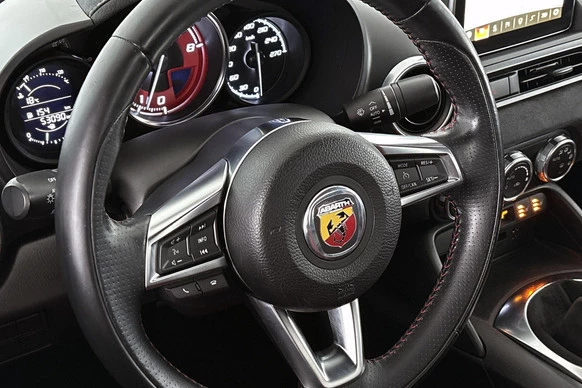 Abarth 124 Spider - Afbeelding 10 van 30