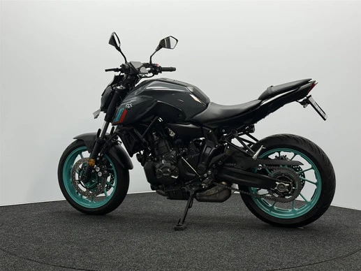 Yamaha MT 07 - Afbeelding 10 van 18