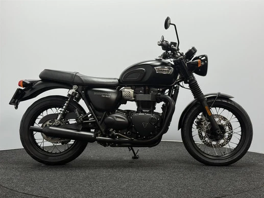 Triumph Bonneville - Afbeelding 1 van 17