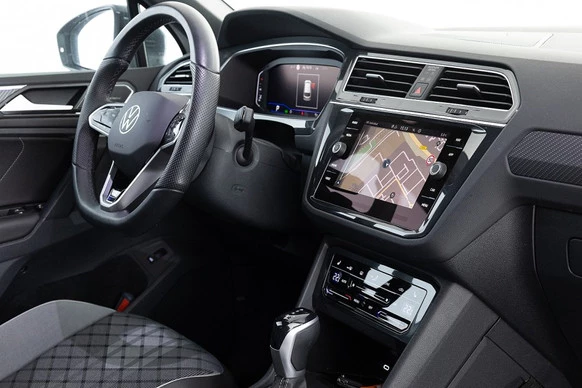 Volkswagen Tiguan - Afbeelding 10 van 30