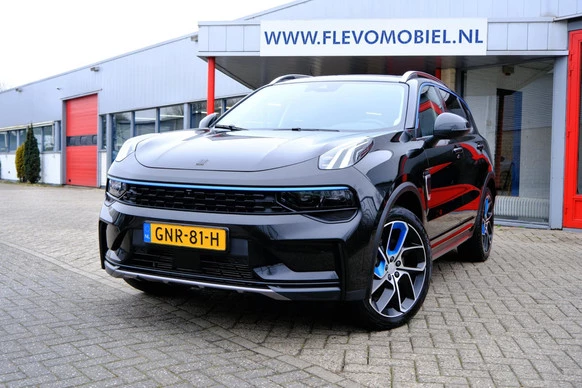 Lynk & Co 01 - Afbeelding 1 van 30