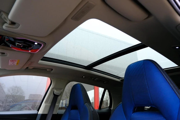 Lynk & Co 01 - Afbeelding 24 van 30