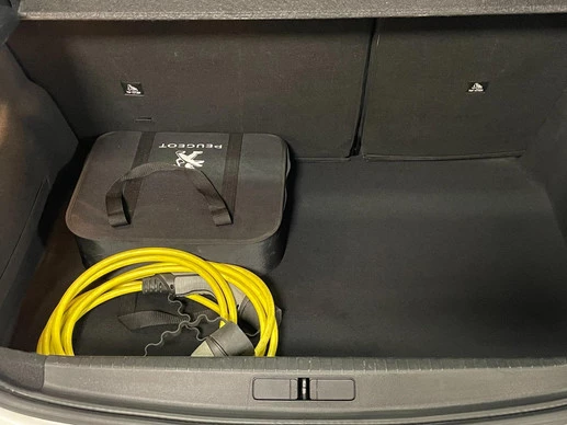 Peugeot e-208 - Afbeelding 8 van 21