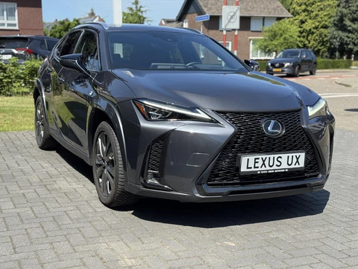Lexus UX - Afbeelding 8 van 30