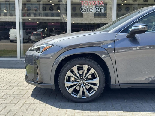Lexus UX - Afbeelding 9 van 30