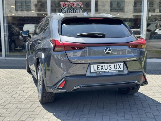 Lexus UX - Afbeelding 10 van 30