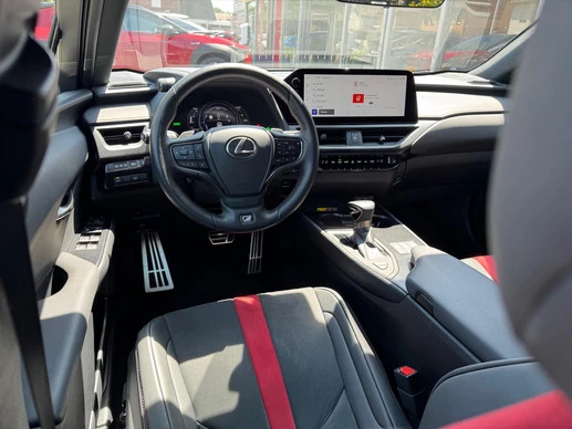 Lexus UX - Afbeelding 13 van 30
