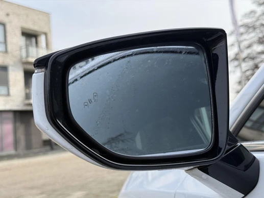 Lexus UX - Afbeelding 2 van 30