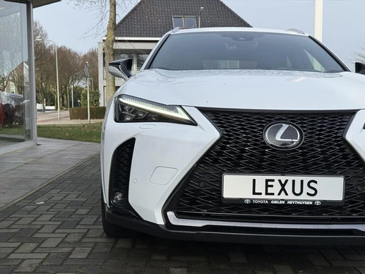 Lexus UX - Afbeelding 9 van 30