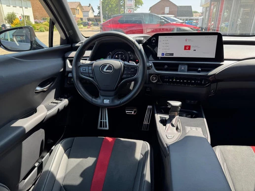 Lexus UX - Afbeelding 12 van 30