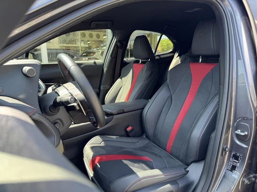 Lexus UX - Afbeelding 16 van 30