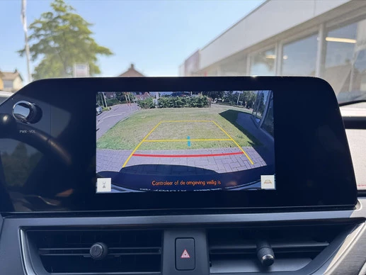 Lexus UX - Afbeelding 27 van 30