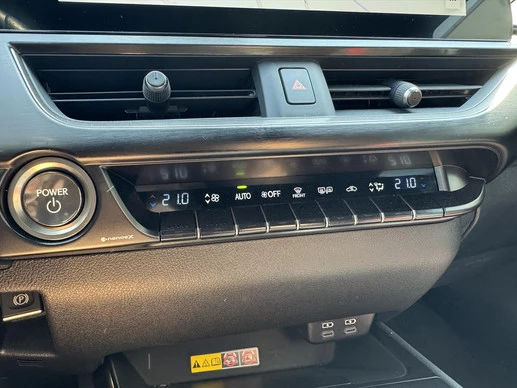 Lexus UX - Afbeelding 28 van 30