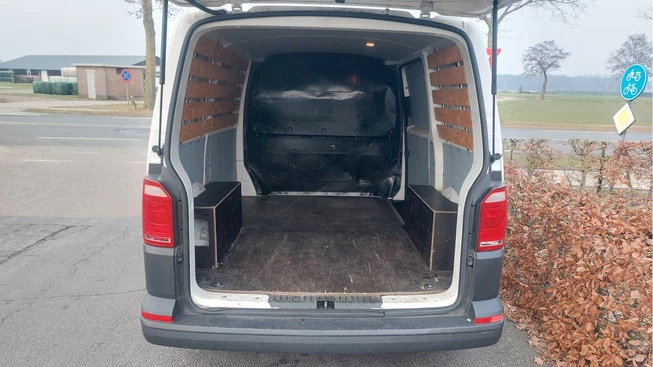 Volkswagen Transporter - Afbeelding 11 van 15