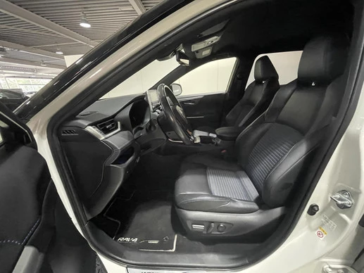 Toyota RAV4 - Afbeelding 17 van 30
