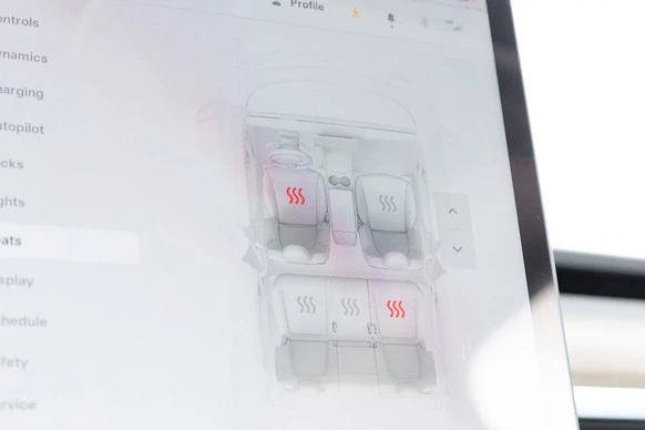 Tesla Model Y - Afbeelding 16 van 24