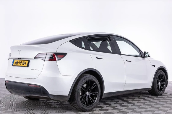 Tesla Model Y - Afbeelding 21 van 24