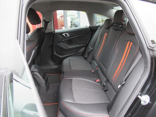 BMW 2 Serie - Afbeelding 16 van 30