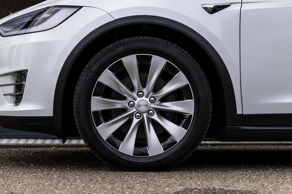 Tesla Model X - Afbeelding 9 van 30