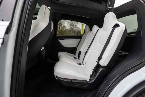 Tesla Model X - Afbeelding 15 van 30