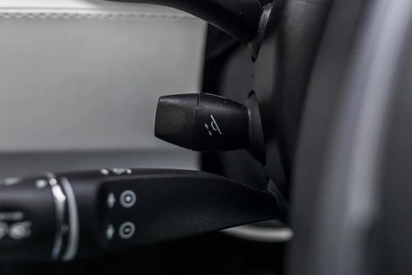 Tesla Model X - Afbeelding 27 van 30