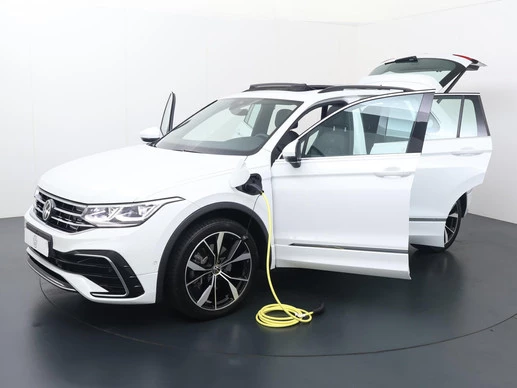 Volkswagen Tiguan - Afbeelding 28 van 30