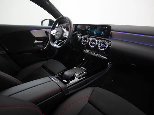 Mercedes-Benz A-Klasse - Afbeelding 2 van 30