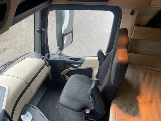 Mercedes-Benz Actros - Afbeelding 9 van 13